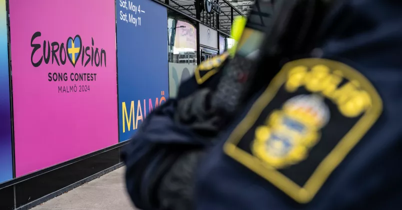 Oro inför Eurovision. Byggbolaget Skanska stänger sitt kontor i Malmö under Eurovision. Säkerhetsläget och avspärrningar gör att personalen tvingas jobba på distans.