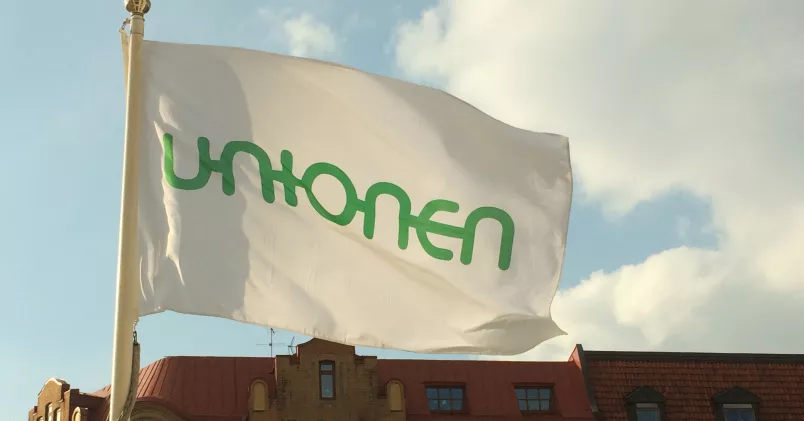 TCO spår att Fredrik Söderqvist, utredare på Unionen, kommer bli en av Sveriges mäktigaste. Kollega
