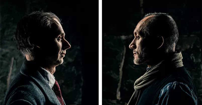 José Garcia och Arturo Leon jobbar på arbetsplatser som lyder under spanska ambassaden. De menar att deras arbetsgivare upprepade gånger brutit mot lagen och tycker att det är orimligt att de gång på gång måste stämma arbetsgivaren för att få vad de har laglig rätt till. Fond&Fond