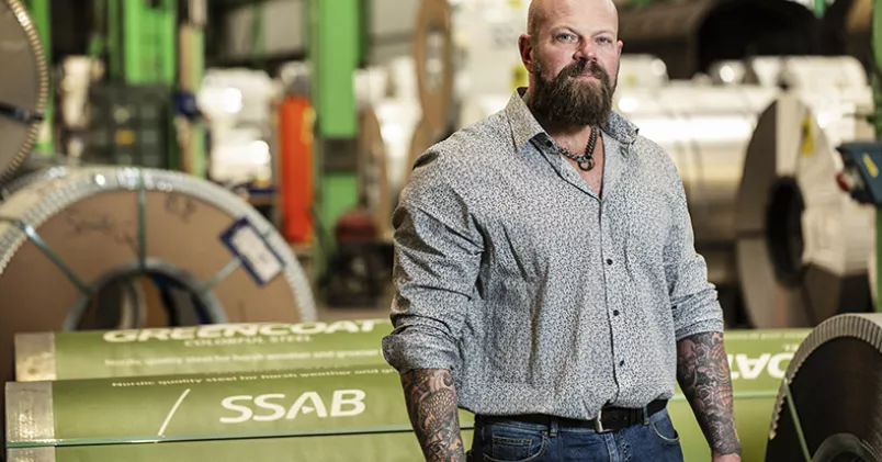 Mår inte medarbetarna bra så skadar det företaget. Det är Andreas Hjerts fasta övertygelse. Han försöker vara på plats på SSAB minst två dagar i veckan bland kollegor som inte har möjlighet att jobba hemifrån. Svante Örnberg