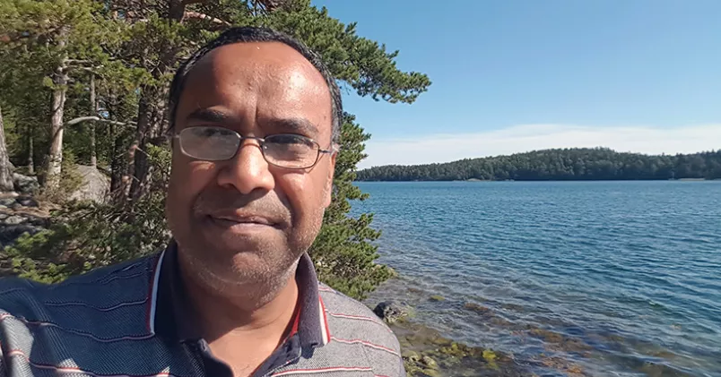 När det var bra väder tog Andreas med sig datorn ut i naturen och satt där och sökte jobb. Privat