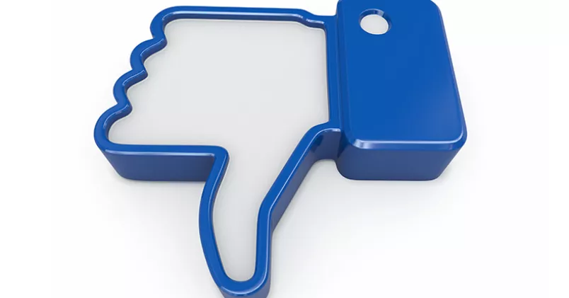 Tänk efter både en och två gånger innan du skriver negativt om jobbet i sociala medier. Maxx-Studio/Colourbox.com