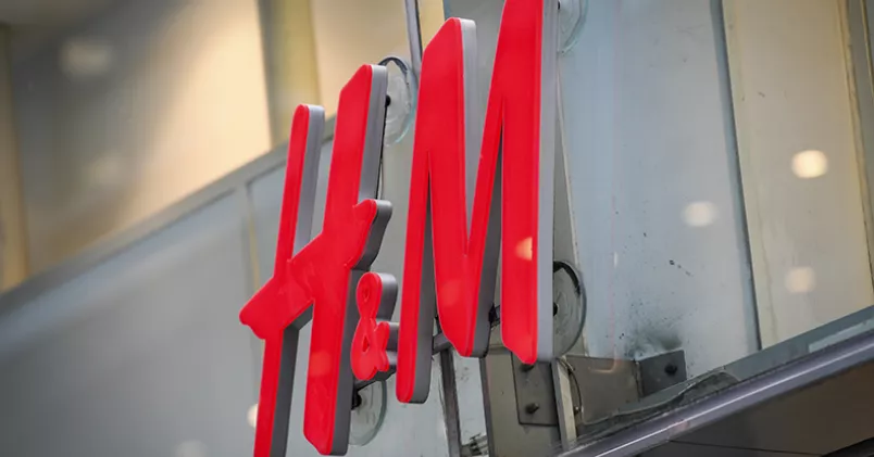 H&M:s planerade nedläggningar möttes av protester och strejker från anställda. Fredrik Sandberg / TT