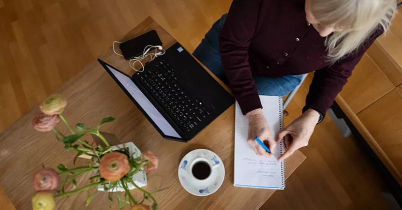 "Produktivitet är svårmätt, men alla arbetsgivare som jag talat med hävdar att produktionen har gått ner till följd av allt distansarbete", säger Magnus Lindkvist. Stina Stjernkvist / TT