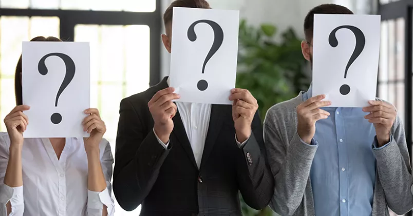 Vet du vad dina kollegor tjänar? Shutterstock