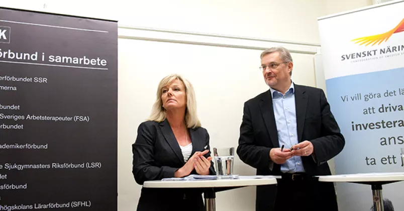 Unionens och PTK:s ordförande Cecilia Fahlberg med Svenskt Näringslivs Christer Ågren, inför det att omställningsförhandlingarna inleddes 2011. Cecilia Fahlberg och Christer Ågren.
