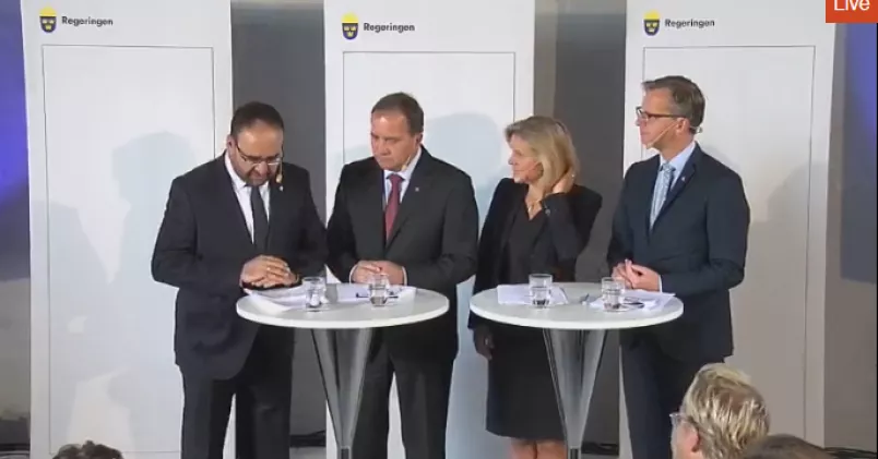 Från vänster: Mehmet Kaplan, Stefan Löfven, Magdalena Andersson och Mikael Damberg, vid onsdagens presskonferens. Mehmet Kaplan, Stefan Löfven, Magdalena Andersson och Mikael Damberg, vid onsdagens presskonferens.