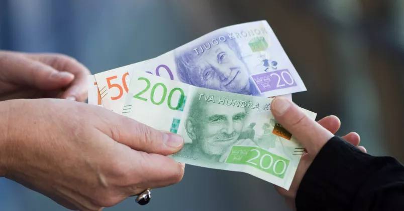 Coronakrisen ledde till att vårens avtalsrörelsen skjöts upp till i höst. Nu riskerar löneutvecklingen att bli lidande. Fredrik Sandberg / TT