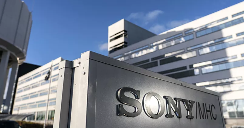 "Vissa är upprörda, andra är besvikna men inte särskilt förvånade. Det har ju varit så många varsel de senaste åren", säger Henrik Sam, Unionens klubbordförande på Sony i Lund. Johan Nilsson/TT