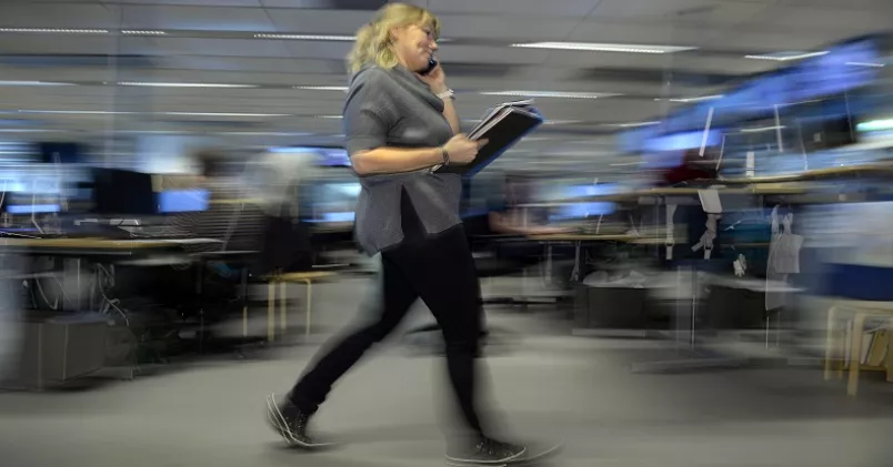 Varje vecka arbetar landets privatanställda tjänstemän 1,5 miljoner övertidstimmar, enligt statistik från Unionen. Janerik Henriksson/TT