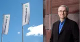 Peter Hellberg till vänster Försäkringskassans flaggor, till höger Unionens förbundsordförande Peter Hellberg